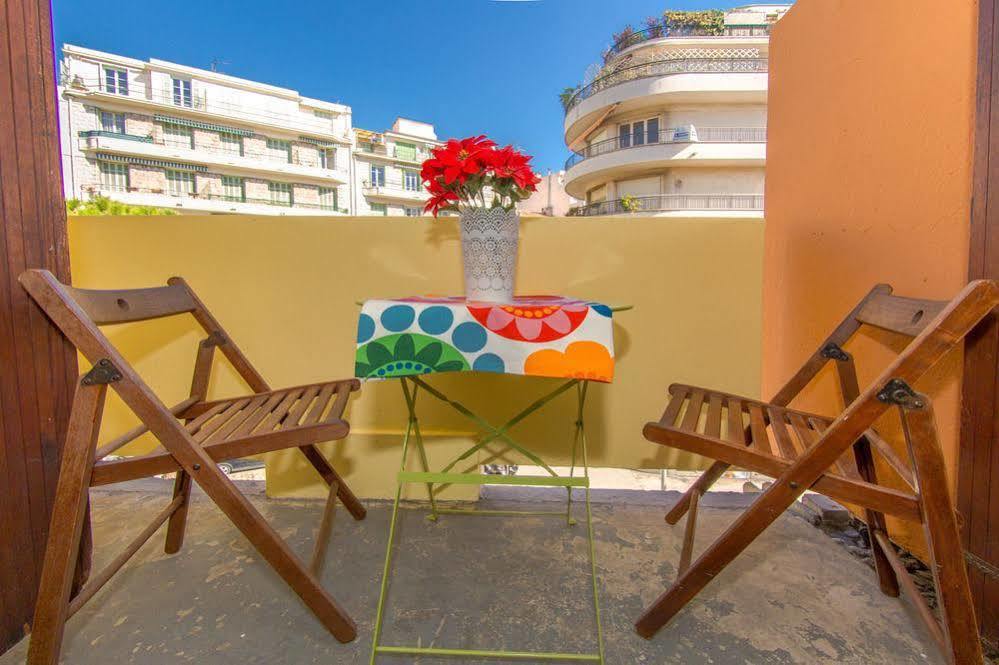 Blue Lagon Five Stars Holiday House 니스 외부 사진