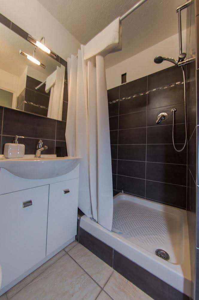 Blue Lagon Five Stars Holiday House 니스 외부 사진