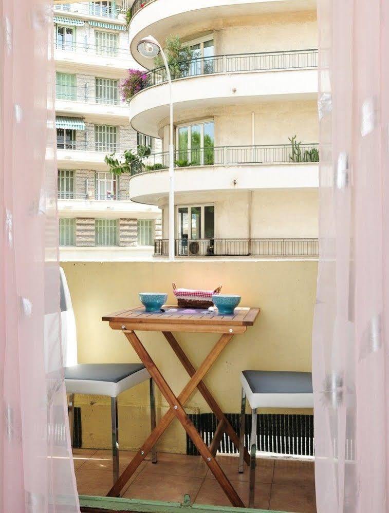 Blue Lagon Five Stars Holiday House 니스 외부 사진