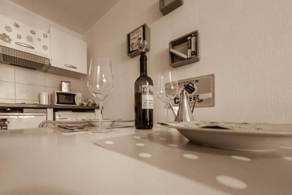 Blue Lagon Five Stars Holiday House 니스 외부 사진